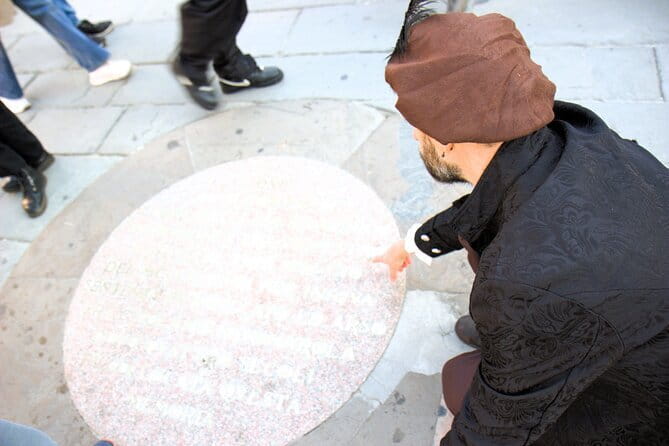 Private Kids Treasure Hunt in Palazzo Vecchio. Timed entry! - Starting beneath Neptune’s Fountain