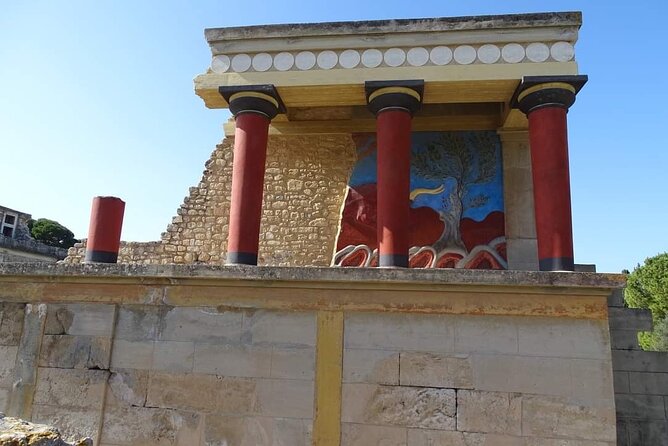 PRIVATE-Knossos Palace-Zeus Cave-Olive Oil Tasting-Old Villages - From Heraklion to the Omalia olive oil press