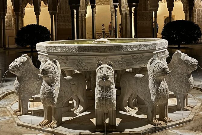 Private Night/Day Alhambra with Nasrid Palaces - Generalife gardens bring a different mood