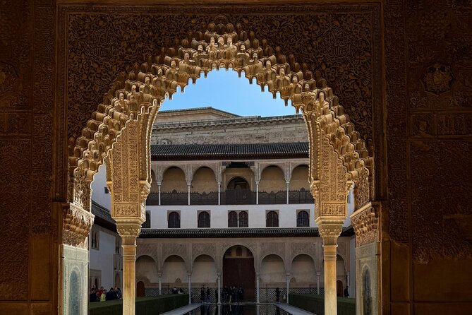 Private Night/Day Alhambra with Nasrid Palaces - What the $204.27 price means