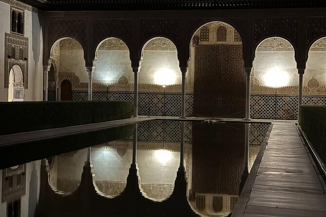 Private Night/Day Alhambra with Nasrid Palaces - Who will get the most from this visit