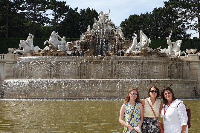 Private Schönbrunn Palace and Gardens Tour - Inside Schönbrunn Palace: rooms with a story