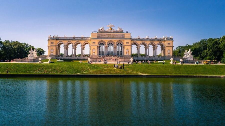 Private Schönbrunn Palace Tour: Entrance included - Key points to know before booking