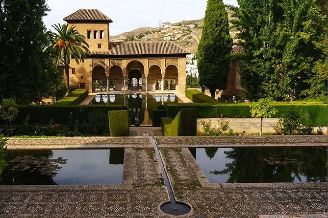 Private shore excursion to the Alhambra Palace from Almeria - The private ride from Almeria