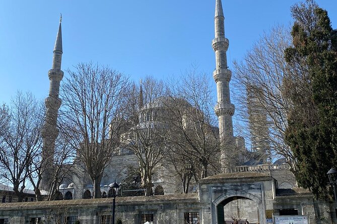Private: Topkapi Palace, St. Sophia, Blue Mosque, Grand Bazaar, Hipodromme - Guides Make or Break the Day