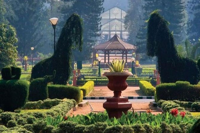 Private Tour: Bangalore City Tour Including LalBagh & Tipu Palace - Lalbagh Botanical Gardens: Bangalore’s green pause
