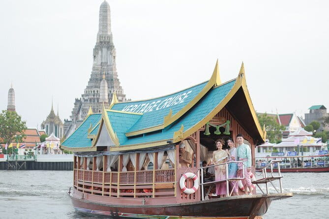 Private Tour: Grand Palace,Wat Phra Kaew, Museum&Cooking Class - A three-hour Sala Thai cooking class