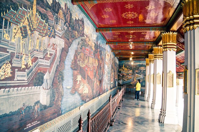 Private Tour: Half-day Grand Palace and Wat Arun by Boat - Thonburi Canal by traditional longtail boat