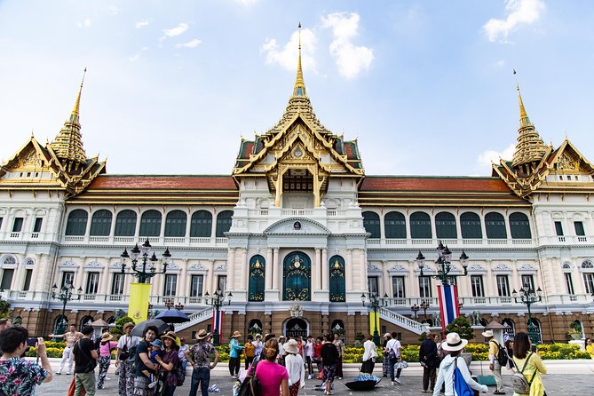 Private Tour: Half-day Grand Palace and Wat Arun by Boat - Water, heat, and small practical details