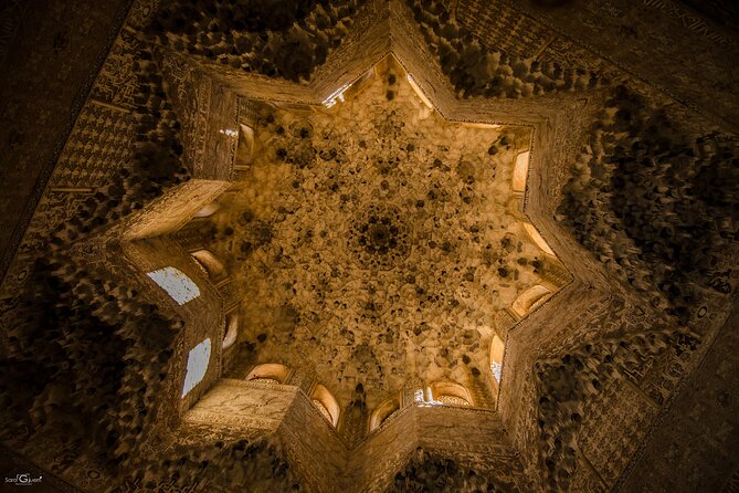 Private Tour to The Alhambra with Nasrid Palaces in Granada - Generalife gardens and the wider Alhambra