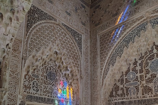 Private Tour to The Alhambra with Nasrid Palaces in Granada - Price and value at $169.38 per person