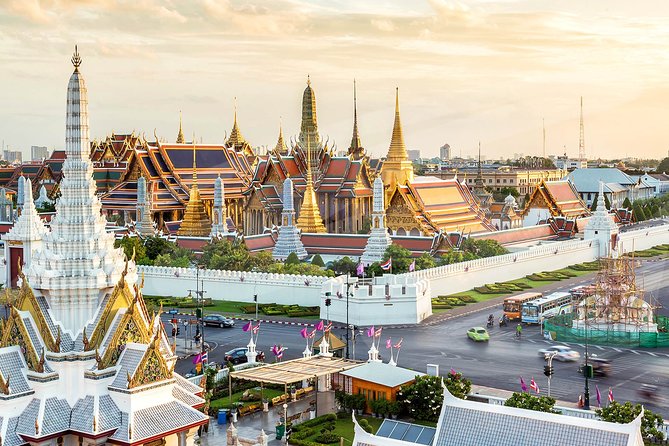Private Tour - Top 3 Major Monuments (Grand Palace, Wat Pho, Wat Arun) - Three Bangkok landmarks, one compact route
