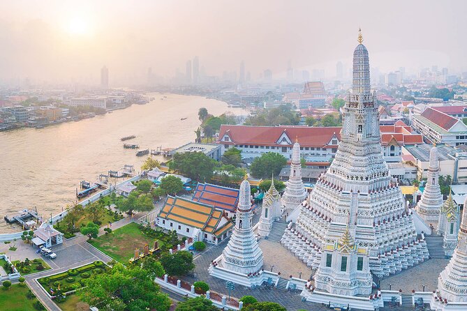 Private Tour - Top 3 Major Monuments (Grand Palace, Wat Pho, Wat Arun) - Wat Arun and its porcelain-covered central spire