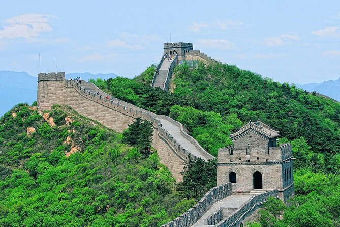 Private Transfer to Mutianyu Great Wall and Summer Palace with A Guide - Reaching Mutianyu in a private air-conditioned car