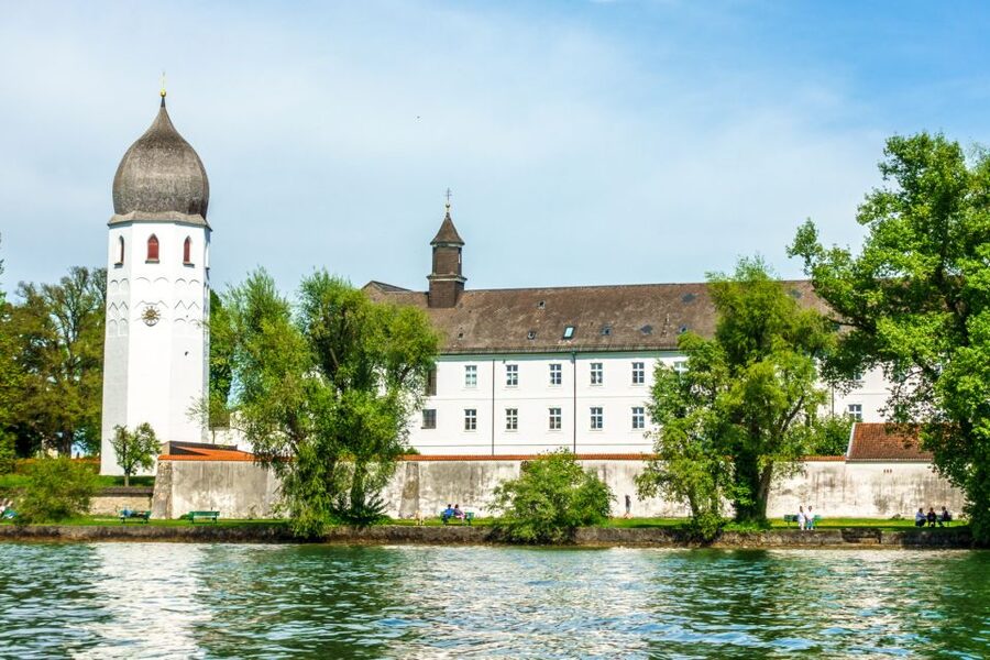 Private Van Tour to the Royal Palace of Herrenchiemsee - How the private format changes the day