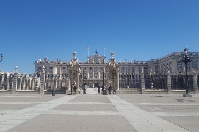 Private Walking Tour to Royal Palace and Old Town of Madrid - Starting at Plaza de Isabel II