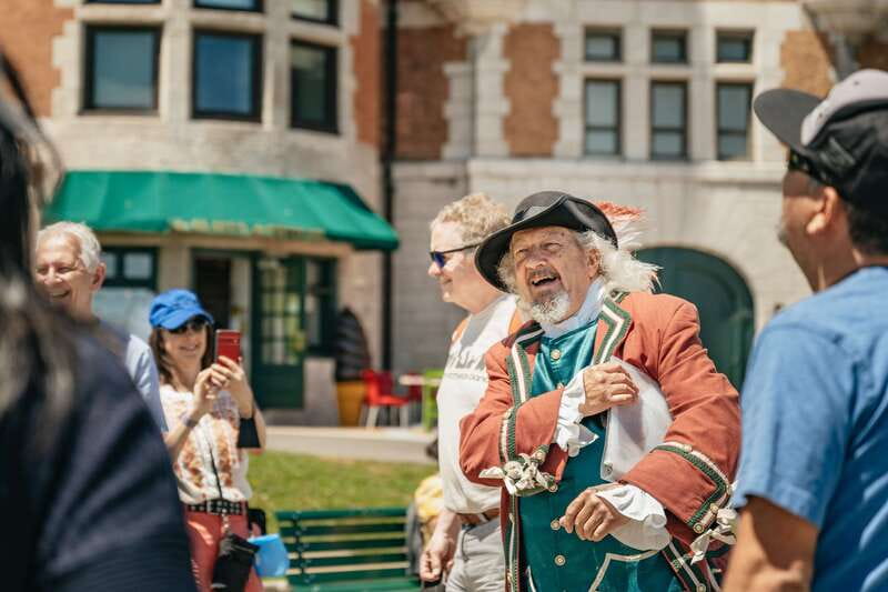 Quebec City: Guided Tour of Fairmont Le Château Frontenac - Key points to know before booking