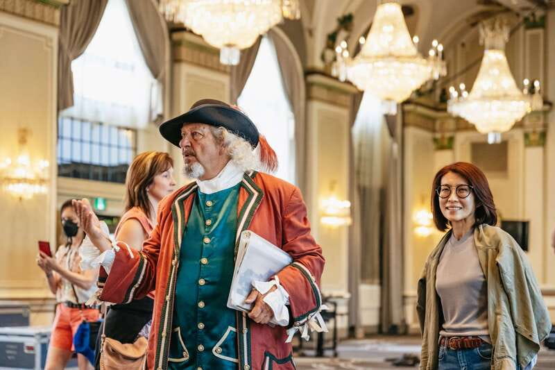 Quebec City: Guided Tour of Fairmont Le Château Frontenac - Inside the hotel: elegant public rooms and restricted areas