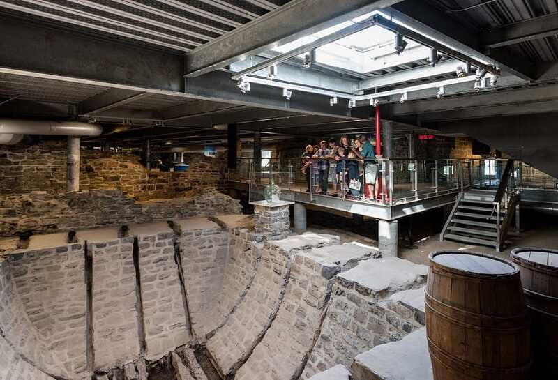 Québec City: Saint-Louis-Forts-and-Châteaux visit - Diplomacy, governors, and the Huron-Wendat story