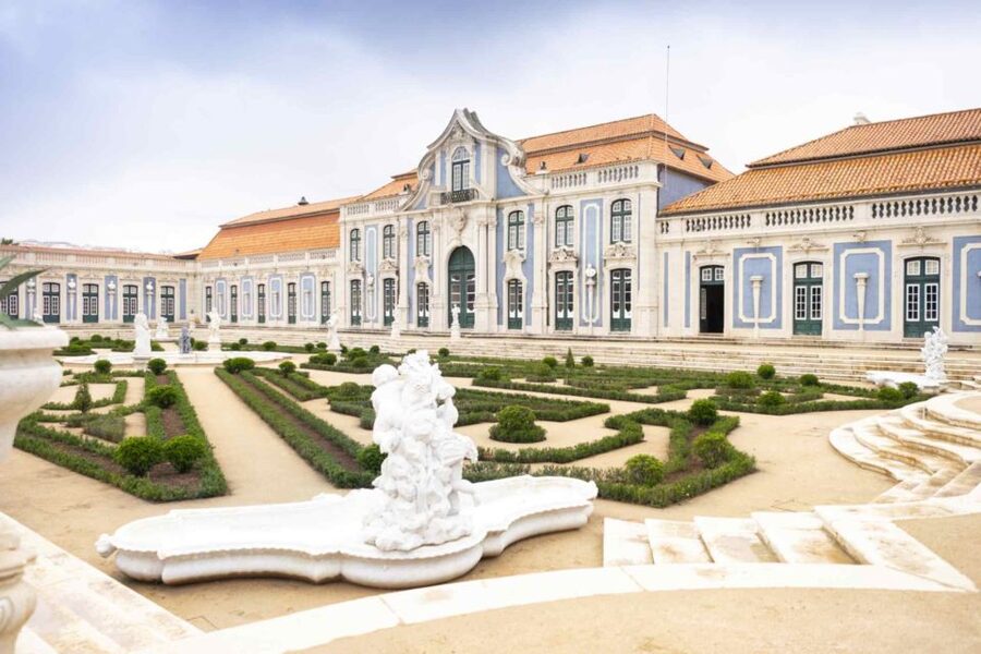 Queluz: National Palace and Gardens E-Ticket & Audio Guide - Download the tour before arriving