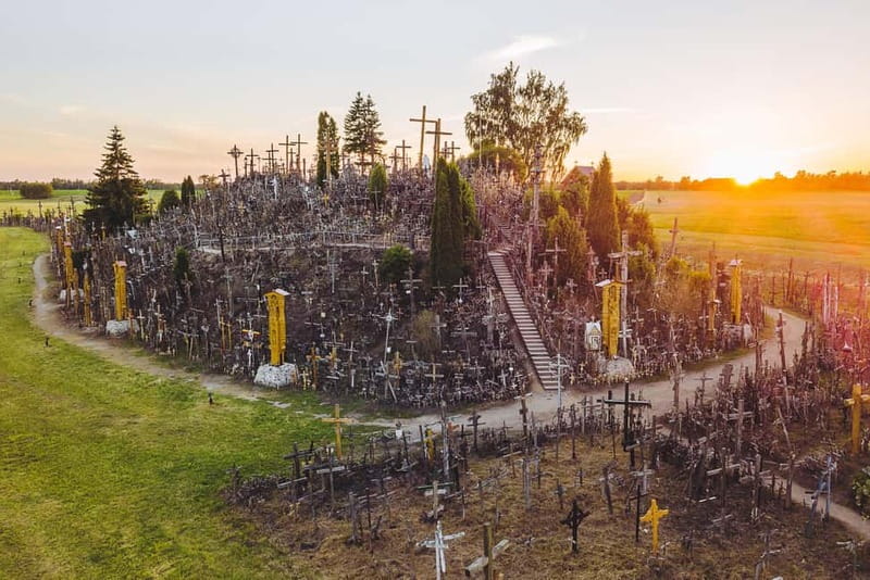 Riga: Hill of Crosses, Guided Rundale Palace & Bauska Castle - Should you book the Hill of Crosses, Rundāle, and Bauska tour?