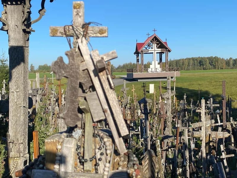 Riga: Hill of Crosses, Guided Rundale Palace & Bauska Castle - Rundāle Palace and the value of a live guide
