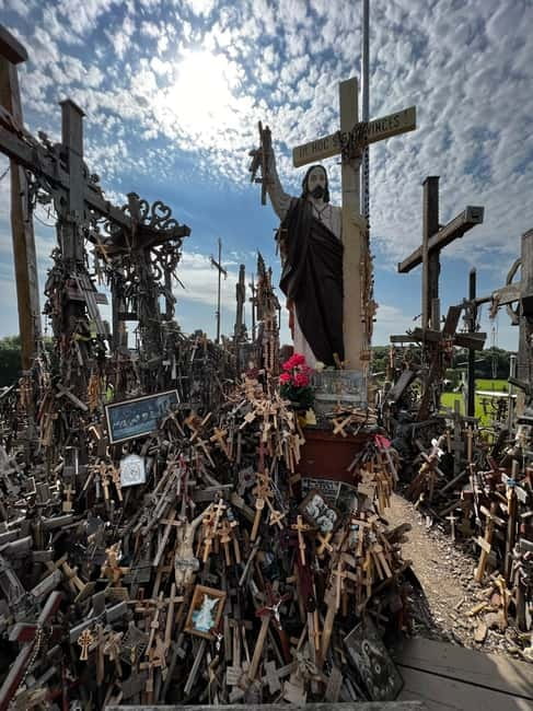 Riga-Vilnius:Rundale palace/Hill of Crosses/Medieval Kernave - Rundale Palace and its formal Baroque setting