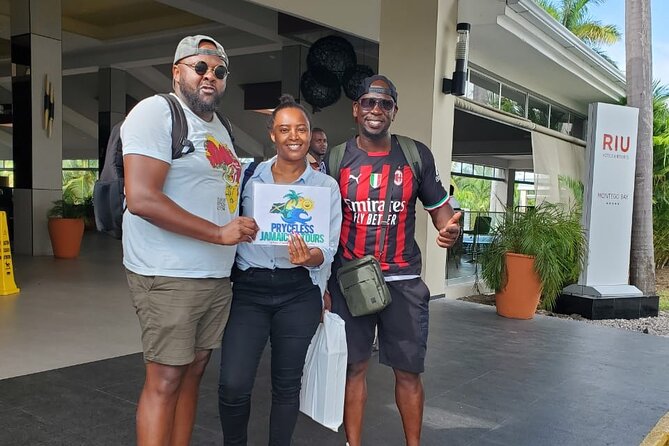 RIU Reggae Palace and RIU Montego Bay Private Airport Transfer - Choosing between RIU Reggae, RIU Montego Bay, and RIU Palace