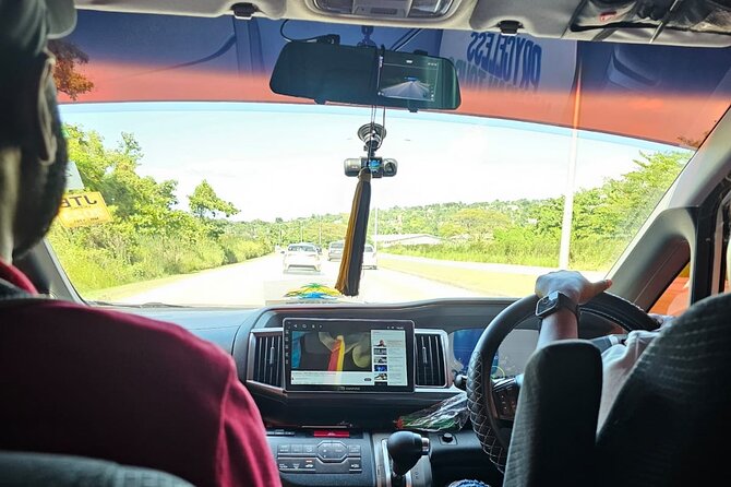 RIU Reggae Palace and RIU Montego Bay Private Airport Transfer - The drivers can add a bit of local help