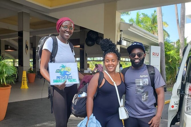 RIU Reggae Palace and RIU Montego Bay Private Airport Transfer - How this compares with arranging your own ride