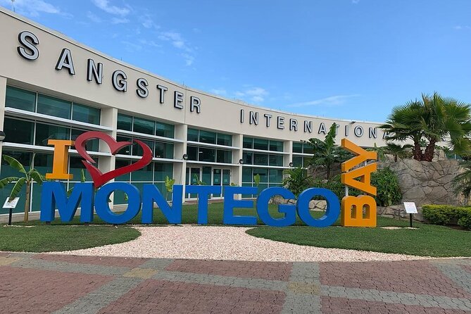 RIU Reggae Palace and RIU Montego Bay Private Airport Transfer - What the private pickup is like