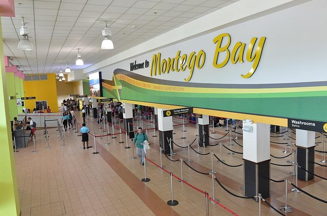 Riu Reggae/Riu Montego Bay/Riu Palace Private Airport Transfer - The ride to Riu Reggae, Riu Montego Bay, or Riu Palace