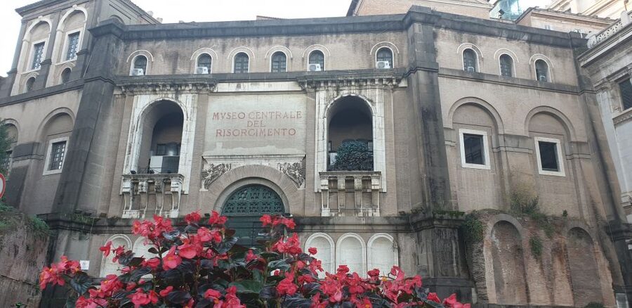 Rome: Palazzo Venezia Reserved Entrance with Museum - Should You Book Palazzo Venezia and the Vittoriano?