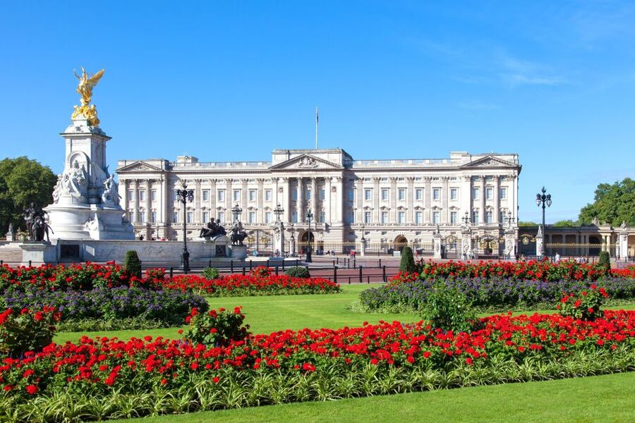 Royal London Tour incl Buckingham Palace & Changing of Guard - What the guide can and cannot add