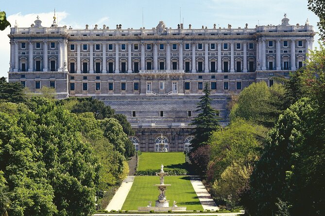 Royal Palace of Madrid Early Entrance Tour Skip-The-Line Ticket - Art, armor, instruments, and royal ceremony