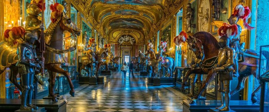 Royal Palace of Turin Skip-the-Line Ticket and Guided Tour - The royal apartments and lavish interiors