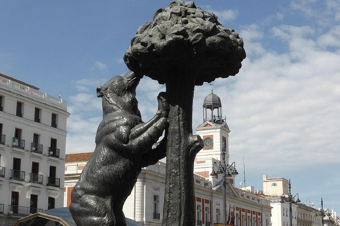 Royal Palace & Prado Museum Skip the Line Guided Tour - Madrid between the palace and Prado