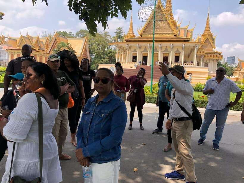 Royalpalace, Toul Sleng (S21), Museum & Killing Field - What the $75 price really covers