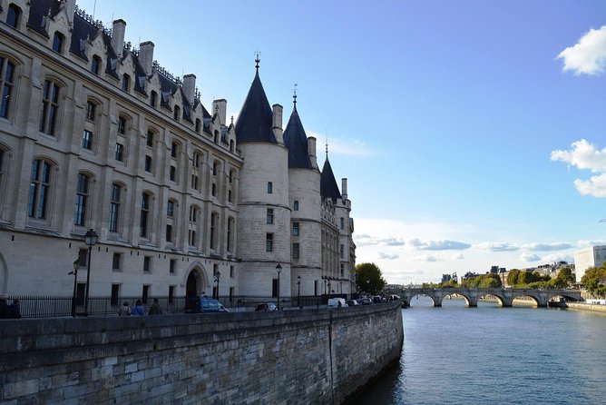 Sainte-Chapelle, Conciergerie & Palais de Justice Private Tour - What the private format really gives you