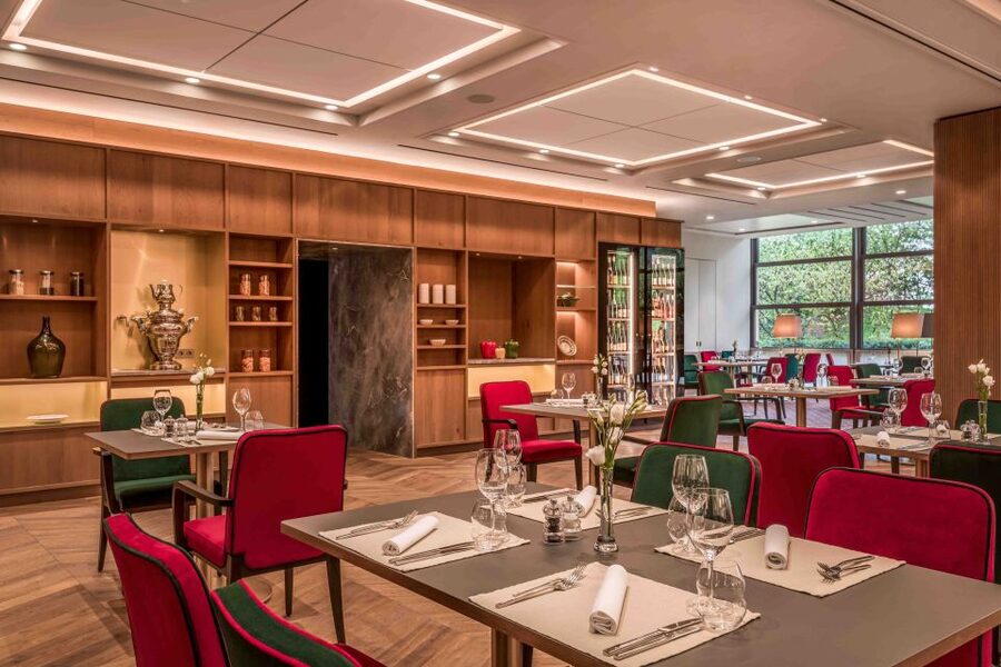 Salzburg: Dinner and Classical Concert at Mirabell Palace - Dinner at Restaurant Mirabell starts the evening