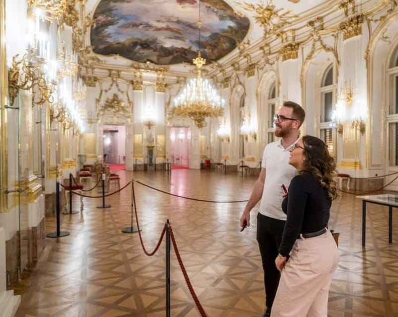 Schönbrunn Palace: Exclusive Ticket after the opening hours - The Great Gallery Deserves the Most Time