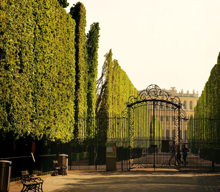 Schönbrunn Palace & Gardens Tour - Why Schönbrunn works best with context