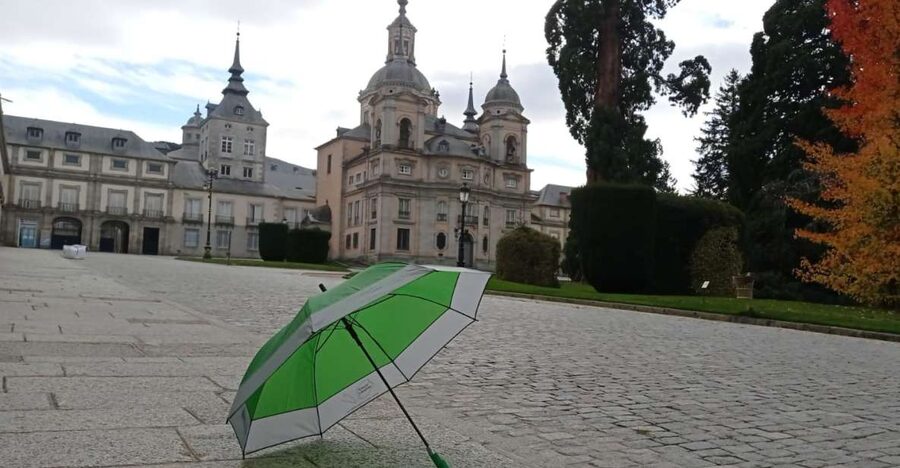 Segovia: Royal Palace of La Granja de San Ildefonso Tour - Why La Granja feels different from Segovia’s famous castle