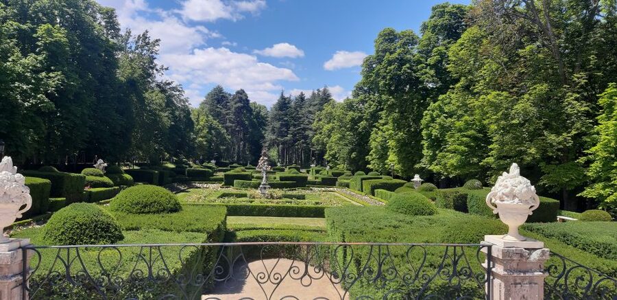 Segovia: Royal Palace of La Granja de San Ildefonso Tour - Inside the Bourbon palace