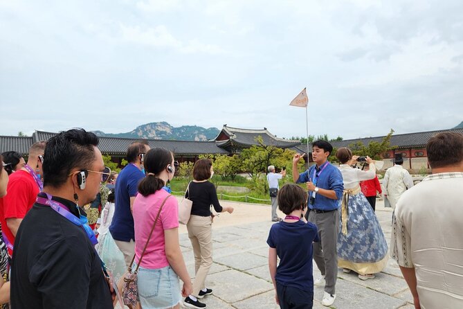 Seoul City Half Day Tour-Gyeongbok Palace Guard Changing Ceremony - Jogyesa Temple, a calm first stop in downtown Seoul
