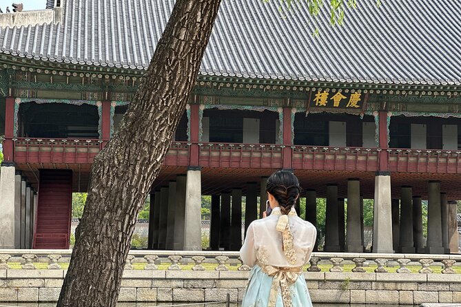 Seoul City Half Day Tour-Gyeongbok Palace Guard Changing Ceremony - Coach transport, group size, and the end of the morning