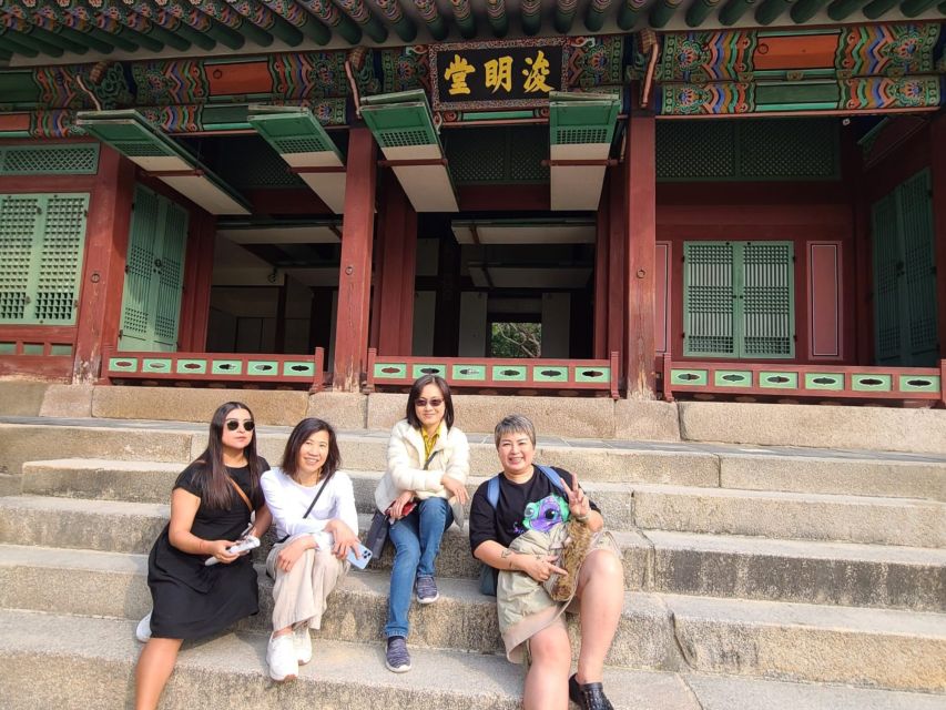 Seoul: Deoksugung Palace Heritage Walking Tour - Donuimun Museum Village and Seoul’s changing homes