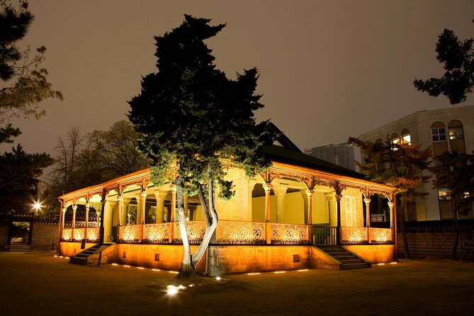 Seoul: Deoksugung Palace Night Tour - Hamnyeongjeon, the king’s bed chamber