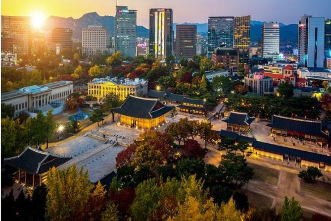 Seoul: Deoksugung Palace Night Tour - Jungkwanheon, coffee and Western influence