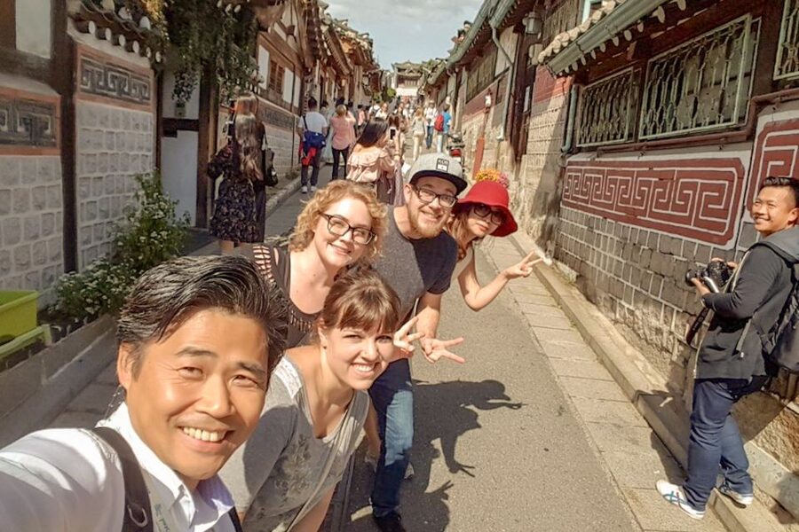 Seoul: Gyeongbok Palace and Bukchon Hanok Walking Tour - Why this is a smart first morning in Seoul